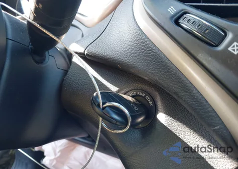 2016 Jeep Cherokee Latitude из США, поврежденный, VIN 1C4PJMCS2GW327510